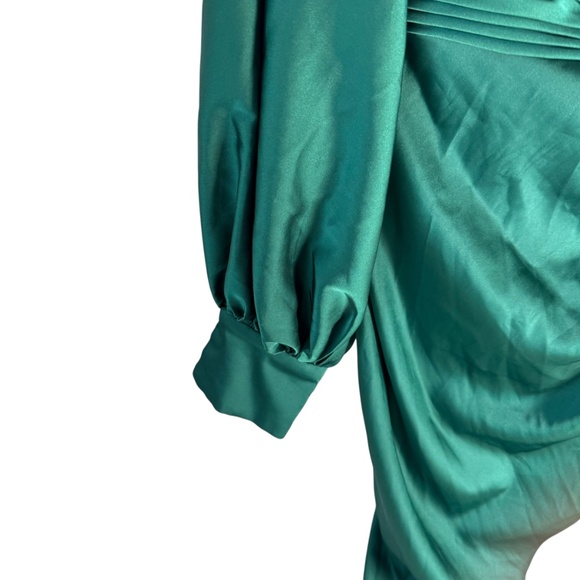 Ieena X Mac Duggal NWT Emerald Satin One Sleeved Cocktail Dress Sz 10 - Picture 7 of 13